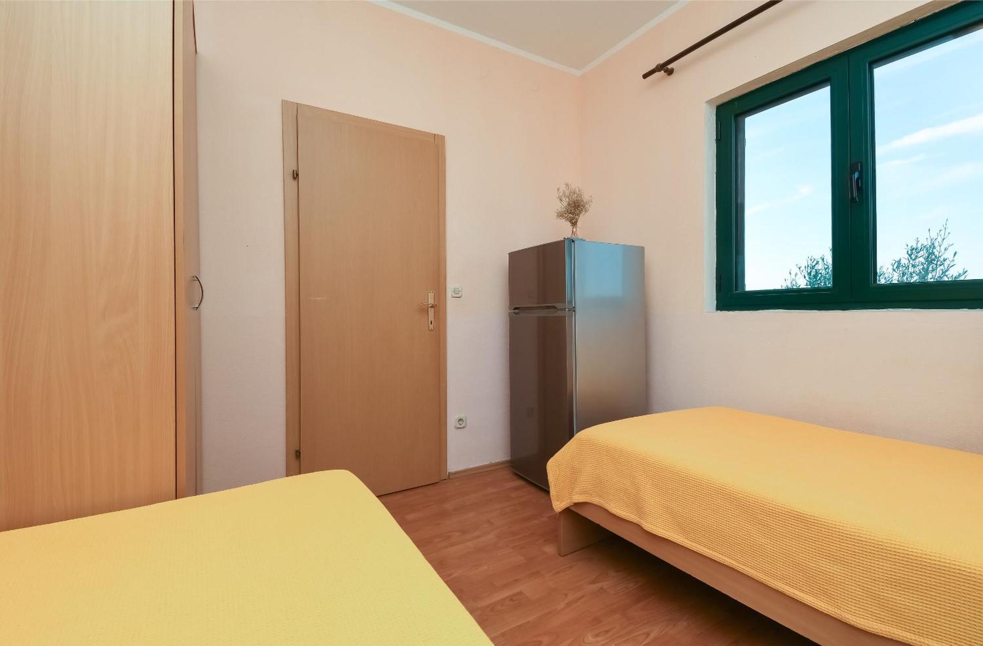 Apartments Toni Maslinica Exterior photo